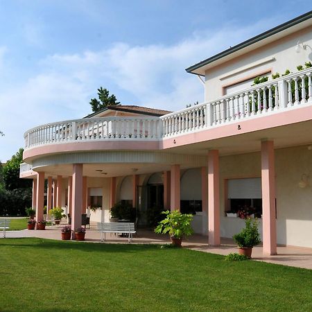 Stella - Casa Per Ferie Hotell Bellaria-Igea Marina Eksteriør bilde
